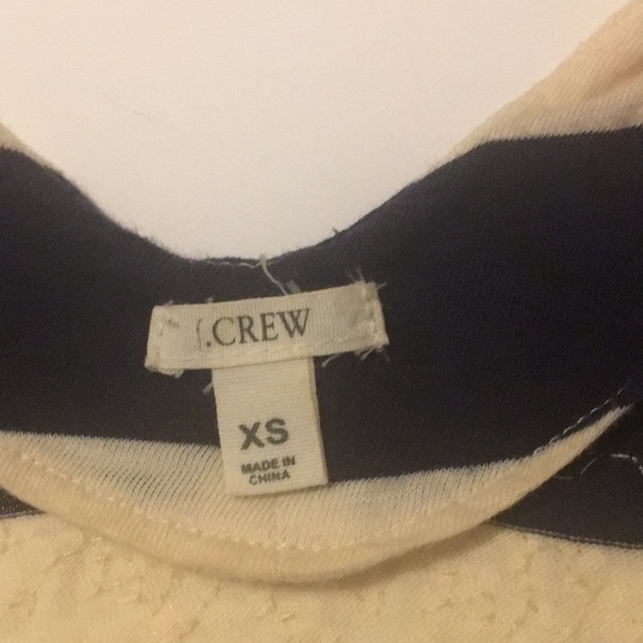 J CREW TOP - Picture 2 of 4